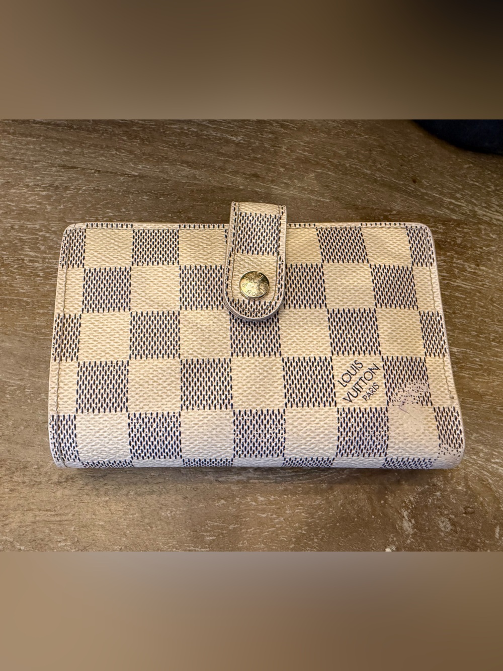Louis Vuitton Damier Azur Kiss lock wallet